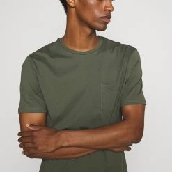 Remise ⌛ Prix Abordable Pier One SET - Pyjama pyjamas normale homme 👏 -Pier One Soldes Magasin 5f2e3f1d06cb4a3d9bf1f2bfc263ee45