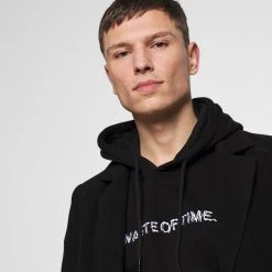 Meilleure affaire 🌟 Prix Préférentiel Pier One WASTE OF TIME HOOD - Sweat à capuche pulls et gilets homme 🌟 -Pier One Soldes Magasin 60248d23e2674c049c73193794706892