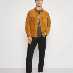 Grosses soldes 👍 Prix Favorable Pier One T-shirt imprimé t-shirts col rond homme 😍 12 Grosses soldes 👍 Prix Favorable Pier One T-shirt imprimé t-shirts col rond homme 😍 -Pier One Soldes Magasin 608ccfb290e64ef8bb86e1b16a712e62