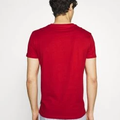 Acheter ⌛ Bon Rapport Coût-Efficacité Pier One T-shirt basique t-shirts col rond homme ✨ -Pier One Soldes Magasin 661c790da73f4d73ba753bded34125ce