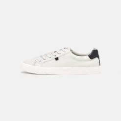 Top 10 ✔️ Prix Aimable Pier One Baskets basses sneakers rond unisex 🛒