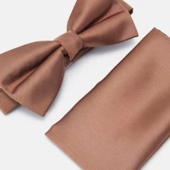 Acheter ⌛ Pier One SET - Noeud papillon En Remise pochettes de costume couleur unie homme ❤️ -Pier One Soldes Magasin 6af7cf88b06048ef8a845d4f3a089f0a