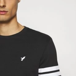 Grosses soldes ⭐ Pier One Vendre-Réclame T-shirt imprimé t-shirts & polos col rond homme ⭐ 13 Grosses soldes ⭐ Pier One Vendre-Réclame T-shirt imprimé t-shirts & polos col rond homme ⭐ -Pier One Soldes Magasin 6b19b3d95a3e410fbe067acf773e94ce