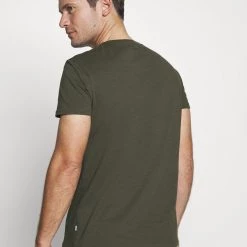 Meilleure vente 💯 Pier One Prix Gelé T-shirt basique t-shirts col tunisien homme 🎉 -Pier One Soldes Magasin 6c48bec1325940fb840ab430141d7af1