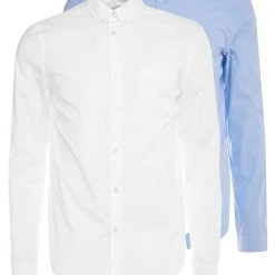 Offres 🧨 Prix d’Amis Pier One 2 PACK - Chemise classique costumes col &agrave; boutons homme ❤️ -Pier One Soldes Magasin 71d6edb91cac4bc5aa9b2a07563069b2