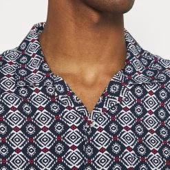 Les meilleures critiques de ✔️ Prix Aimable Pier One Chemise chemises col revers homme 😍 -Pier One Soldes Magasin 72931b52a3d240c08358ecdeacad631f