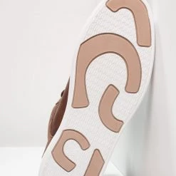 Les meilleures critiques de ❤️ Pier One Baskets montantes Réduction baskets & sneakers rond homme 🧨 12 Les meilleures critiques de ❤️ Pier One Baskets montantes Réduction baskets & sneakers rond homme 🧨 -Pier One Soldes Magasin 72deaec80e6d48e7bcd5b632079f8838