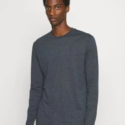 Meilleure affaire đ Prix RĂ©duit Pier One 3 PACK - T-shirt Ă manches longues t-shirts col rond homme đ 15 Meilleure affaire đ Prix RĂ©duit Pier One 3 PACK - T-shirt Ă manches longues t-shirts col rond homme đ -Pier One Soldes Magasin 73a442d1119b49548a0a2d95f87fd4e8