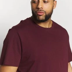 Acheter 🔔 Prix Abordable Pier One 2 PACK - T-shirt basique t-shirts col rond homme 🔥 14 Acheter 🔔 Prix Abordable Pier One 2 PACK - T-shirt basique t-shirts col rond homme 🔥 -Pier One Soldes Magasin 75b9cd712cb74ea5b97c41eb3b6bede8