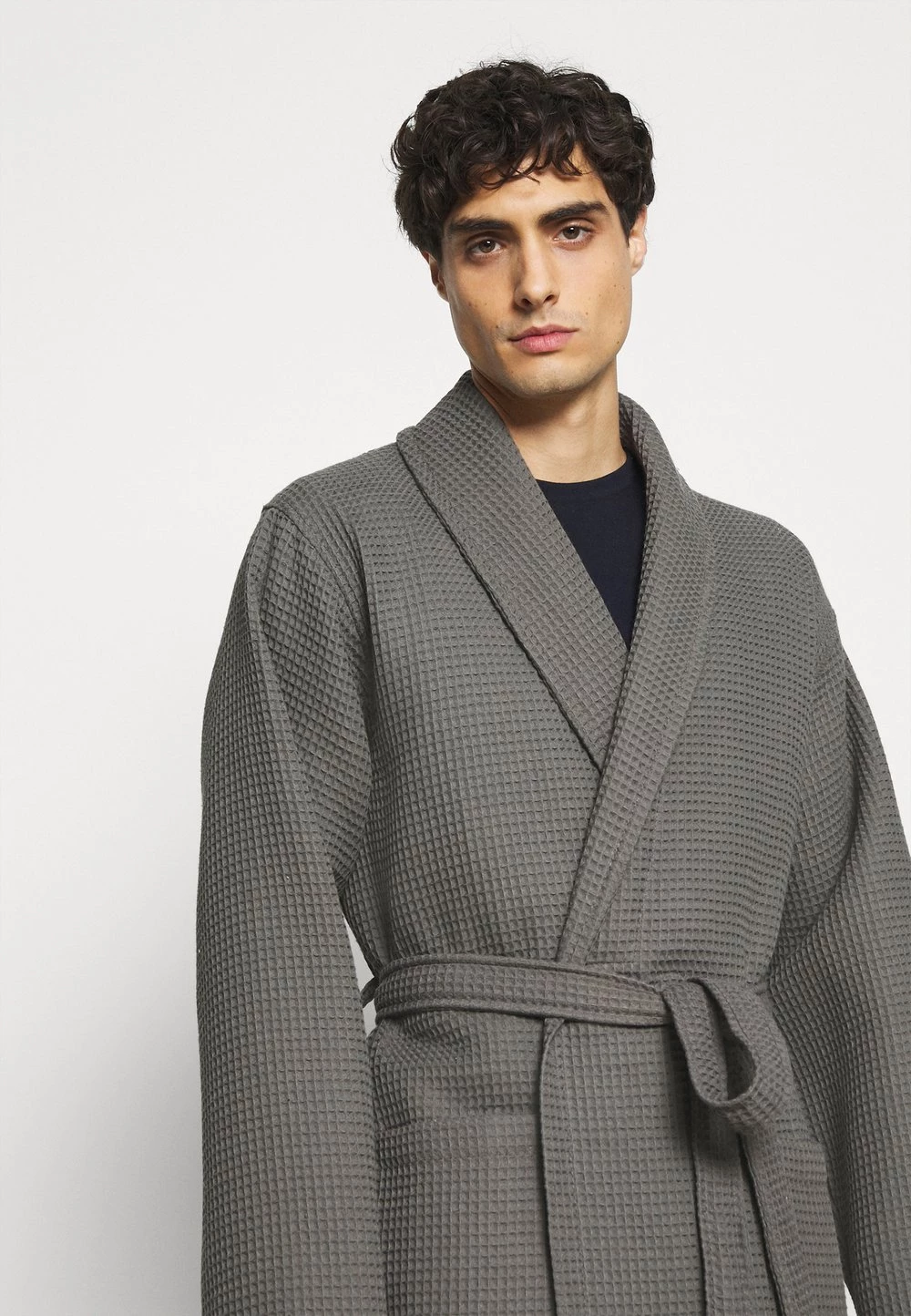 Grosses soldes đ§š Pier One Discount En Ligne Peignoir sous-vĂȘtements & chaussettes col châle homme â 7 Grosses soldes đ§š Pier One Discount En Ligne Peignoir sous-vĂȘtements & chaussettes col châle homme â â Image 5