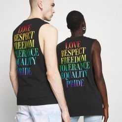 Meilleur prix 🎉 Pier One PRIDE - Débardeur Prix Sympa t-shirts col rond homme 🧨 -Pier One Soldes Magasin 76182daa83604562af5a4e3c7ddabeae