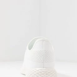 Grosses soldes ✔️ Pier One Meilleur Prix Garanti UNISEX - Baskets basses baskets & sneakers rond homme 👏 -Pier One Soldes Magasin 7ce7bb62818a419993fe633ef9d00c95