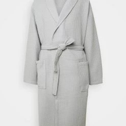 Coupon 🛒 Pier One Peignoir Prix Usine sous-vêtements & chaussettes col châle homme 🧨 23 Coupon 🛒 Pier One Peignoir Prix Usine sous-vêtements & chaussettes col châle homme 🧨 -Pier One Soldes Magasin 7e81dc4ed4b44161bd5fd6dab7aa6566 4