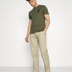 Coupon 🎉 En promotion Pier One T-shirt imprimé t-shirts col rond homme 😀 -Pier One Soldes Magasin 7fbceaa09ebb4092be9743b31e21935f