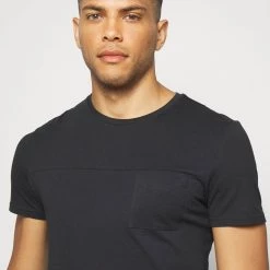 Coupon 🧨 Pier One Plus Bas Prix De Vente T-shirt basique t-shirts col rond homme 👍 -Pier One Soldes Magasin 8324e2a7b4414fdf92bf6ca2b87289c2