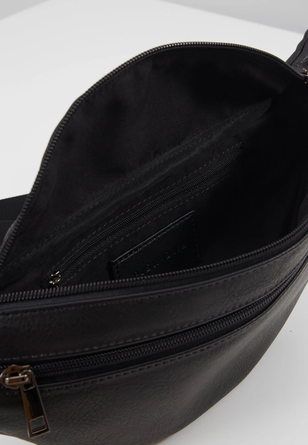 Promo ❤️ Prix Refroidis Pier One UNISEX - Sac banane sacs fermeture éclair 😀 7 Promo ❤️ Prix Refroidis Pier One UNISEX - Sac banane sacs fermeture éclair 😀 – Image 5