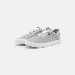 Nouveau ✨ Pier One Prix Gelé Baskets basses sneakers rond homme 🤩 10 Nouveau ✨ Pier One Prix Gelé Baskets basses sneakers rond homme 🤩 -Pier One Soldes Magasin 887ea4c6668c4116a162845a93173593