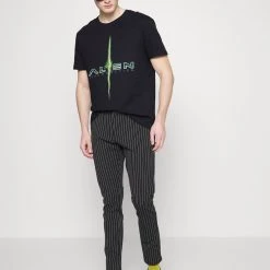 Meilleure affaire 😍 Pier One Un Tarif Préférentiel T-shirt imprimé t-shirts & polos col rond homme 🔔 10 Meilleure affaire 😍 Pier One Un Tarif Préférentiel T-shirt imprimé t-shirts & polos col rond homme 🔔 -Pier One Soldes Magasin 8a1160b3c3c942d38d9cbe9ea0f14a92