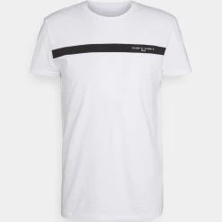 Coupon 🤩 Pier One Prix Incroyables T-shirt imprimé t-shirts col rond homme 🧨 -Pier One Soldes Magasin 8a44dfeff7a9440fbde56ff8d02e4410 2