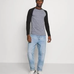 Vente flash ✨ Pier One Prix Gelé T-shirt à manches longues t-shirts & polos col rond homme 🔔 -Pier One Soldes Magasin 8a6065d28daa4f4f8d54039aa617ea4f