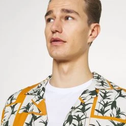 Top 10 😀 Pier One T-shirt imprimé Prix Imbattable t-shirts col rond homme 🤩 -Pier One Soldes Magasin 8a676e91ded74c849fc7b3593d70ef65