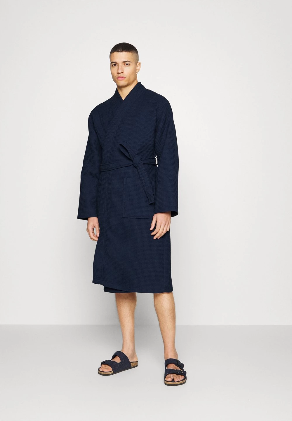 Meilleure affaire đ Pier One Peignoir Un Tarif PrĂ©fĂ©rentiel sous-vĂȘtements & chaussettes col châle homme đ 4 Meilleure affaire đ Pier One Peignoir Un Tarif PrĂ©fĂ©rentiel sous-vĂȘtements & chaussettes col châle homme đ â Image 2