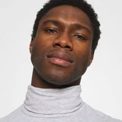 Le moins cher 😀 Pier One T-shirt à manches longues Un Tarif Préférentiel t-shirts & polos col roulé homme 🔔 17 Le moins cher 😀 Pier One T-shirt à manches longues Un Tarif Préférentiel t-shirts & polos col roulé homme 🔔 -Pier One Soldes Magasin 8c84b3b393ad43e1b353ea24942d7d53