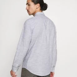 De gros 💯 Prix Cassé Pier One Chemise chemises col à boutons homme 👍 -Pier One Soldes Magasin 8cf577e4ba27485bba3ac679be507afc