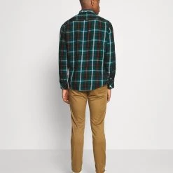 Promo 🤩 Se Vend Bas Prix Pier One Chemise chemises col à boutons homme 🧨 9 Promo 🤩 Se Vend Bas Prix Pier One Chemise chemises col à boutons homme 🧨 -Pier One Soldes Magasin 8f4dee2cb9574e52b01ec5a39f5adc0f