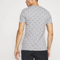 Le moins cher ⭐ Promos Pier One T-shirt imprimé t-shirts col rond homme 🛒 12 Le moins cher ⭐ Promos Pier One T-shirt imprimé t-shirts col rond homme 🛒 -Pier One Soldes Magasin 92145dffc45845a69f77bc408c89b316