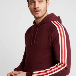 Coupon ✔️ Pier One Prix Imbattable Sweat à capuche - bordeaux sweats & hoodies homme ✨ 12 Coupon ✔️ Pier One Prix Imbattable Sweat à capuche - bordeaux sweats & hoodies homme ✨ -Pier One Soldes Magasin 9367ec1d7c1f4f65ac9d8be700e647fe