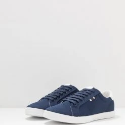 Le moins cher 🔔 Pier One UNISEX - Baskets basses Prix Imbattable baskets & sneakers rond 🛒 -Pier One Soldes Magasin 937d500fe8214ac599e4f1349961016f