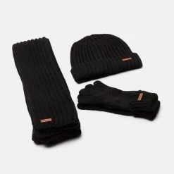 Remise 🛒 Pier One 50% Off De Vente SET - Écharpe casquettes, bonnets et chapeaux chin&eacute; homme 😀 -Pier One Soldes Magasin 9555056119b7415dab95d16fbaac25b9 1