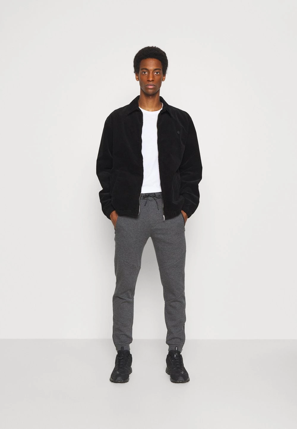 Nouveau đ Pier One Bas Prix Pantalon de survĂȘtement pantalons normale homme đ 4 Nouveau đ Pier One Bas Prix Pantalon de survĂȘtement pantalons normale homme đ â Image 2