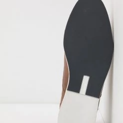 Acheter 🧨 Bonne Qualité Pier One Chaussures à lacets derbies et richelieus rond homme 🔥 -Pier One Soldes Magasin a0c25a60494c46728b0775e11baa2be4