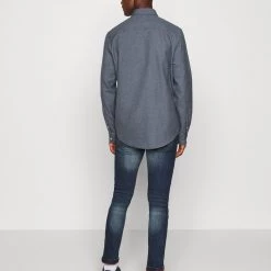 Budget 🎁 Prix De Rêve Pier One Chemise chemises col à boutons homme 😀 -Pier One Soldes Magasin a28e7df6f9f24560a7b7d161ecea3b4b