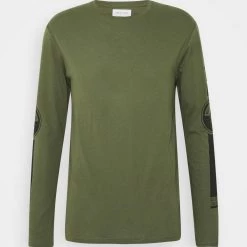 Budget 👏 Pier One Prix Gelé T-shirt à manches longues t-shirts col rond homme ⭐ -Pier One Soldes Magasin a549a8222e534ae5bcb0a6a3330c62fd