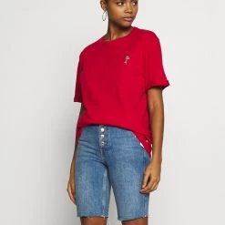 Bon marché ⌛ Prix Ourlé Pier One T-shirt imprimé t-shirts col rond unisex 🔔 -Pier One Soldes Magasin a5d573cb11a248c19b30a19d84fdc709