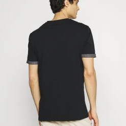 Le moins cher 🌟 Pier One Prix Malin T-shirt imprimé t-shirts col rond homme 🔔 -Pier One Soldes Magasin ad792c037a674686a7b96954ea83c51e