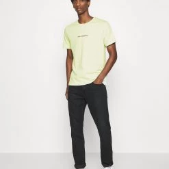 Remise 🧨 Vendre Pier One T-shirt imprimé t-shirts col rond homme 💯 -Pier One Soldes Magasin ae08564b1dd740cdbb82cc04a039f587