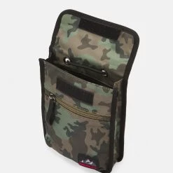 Meilleure affaire 🎉 En Remise Pier One UNISEX - Sac bandoulière sacs et bagages à scratch ✔️ -Pier One Soldes Magasin ae3f0f3ec1e44221a20d773d2f3fd610