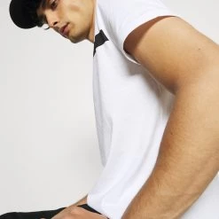 Coupon 🤩 Pier One Prix Incroyables T-shirt imprimé t-shirts col rond homme 🧨 -Pier One Soldes Magasin af511909bef544a8a604cc50860b9668