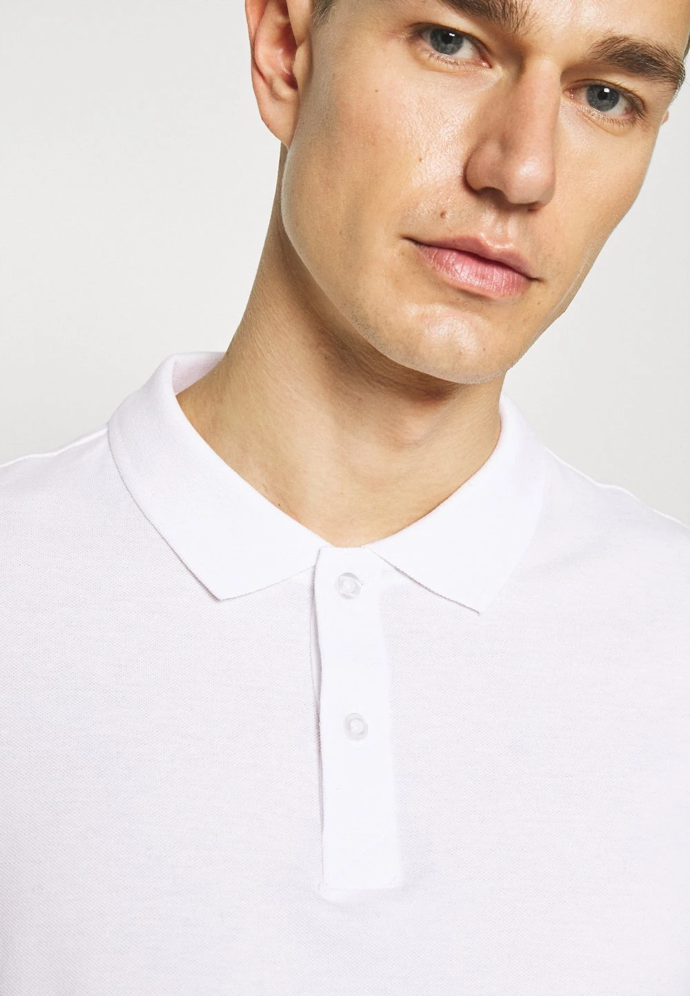 De gros 🔔 Pier One Qualité Supérieure 2 PACK - Polo t-shirts col polo homme 🔥 7 De gros 🔔 Pier One Qualité Supérieure 2 PACK - Polo t-shirts col polo homme 🔥 – Image 5