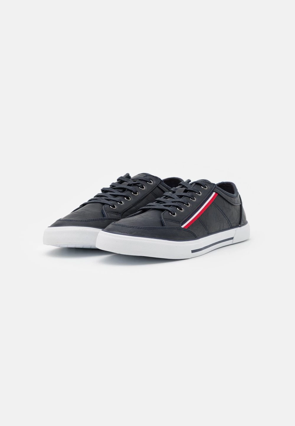 Vente flash đ Prix BradĂ©s Pier One Baskets basses sneakers rond homme â 4 Vente flash đ Prix BradĂ©s Pier One Baskets basses sneakers rond homme â â Image 2