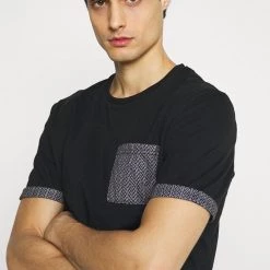 Le moins cher 🌟 Pier One Prix Malin T-shirt imprimé t-shirts col rond homme 🔔 -Pier One Soldes Magasin b75609586fab4e199c4bd669680dfdf9