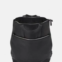 Coupon 🎉 Vendre-Réclame Pier One LEATHER UNISEX - Sac à dos sacs compartiment pour pc portable 🔔 -Pier One Soldes Magasin b8cec2b8421a4b2cb2ecd7ec2ea4d5b0