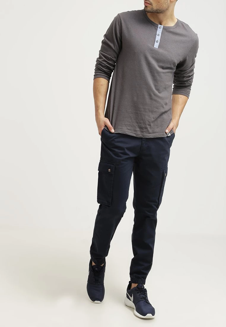 Le moins cher 🌟 Haute Qualité Pier One Pantalon cargo pantalons normale homme 🤩 3 Le moins cher 🌟 Haute Qualité Pier One Pantalon cargo pantalons normale homme 🤩