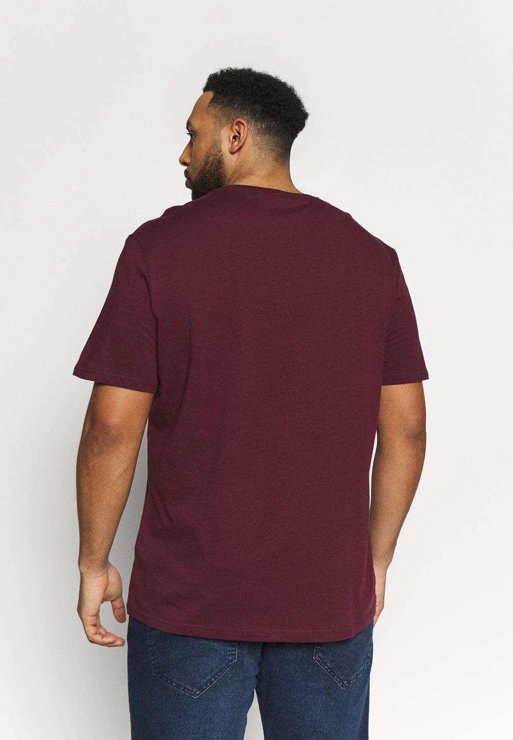 Acheter 🔔 Prix Abordable Pier One 2 PACK - T-shirt basique t-shirts col rond homme 🔥 5 Acheter 🔔 Prix Abordable Pier One 2 PACK - T-shirt basique t-shirts col rond homme 🔥 – Image 3