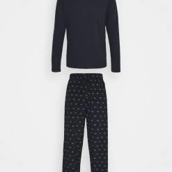 Vente flash 🎉 Pier One Pyjama Prix Légers pyjamas normale homme 🌟 -Pier One Soldes Magasin ba69b7e0e2c74a279338433fe211239c 1