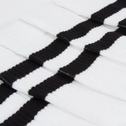 Bon marché 💯 Prix De Rêve Pier One 5 PACK - Chaussettes sous-vêtements & chaussettes homme homme ✨ -Pier One Soldes Magasin bba04d20a797407b9b5f49c4e56503ef